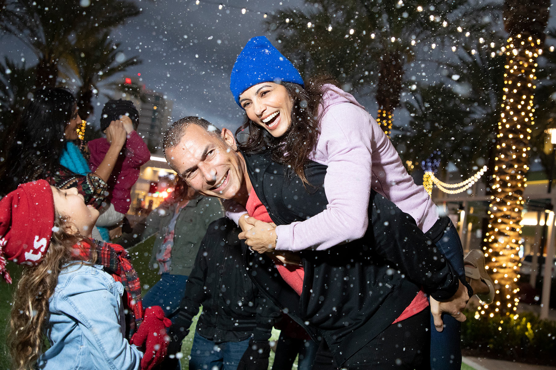Dania-Pointe-Lifestyle-Snow-Exp-1455