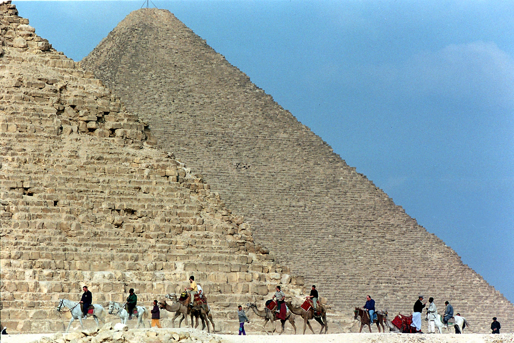 Tourist--Giza-Pyramids